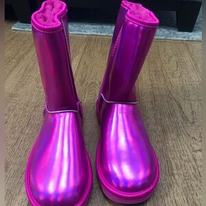New UGG Classic Short Boot, Pink Sparkly Boots, UGGs SZ 7